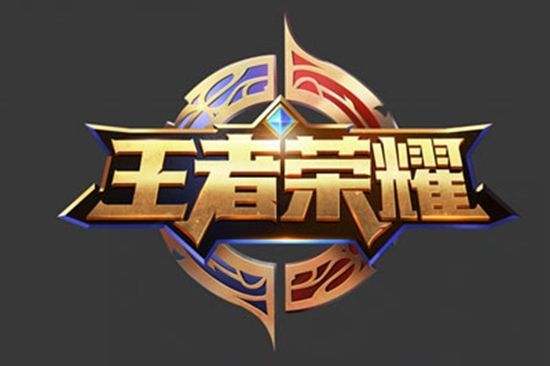 她用力击打 她用力击打